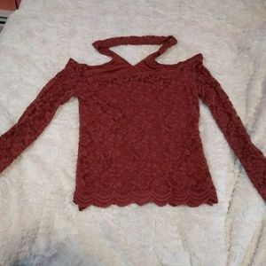 Shirt with a choker
